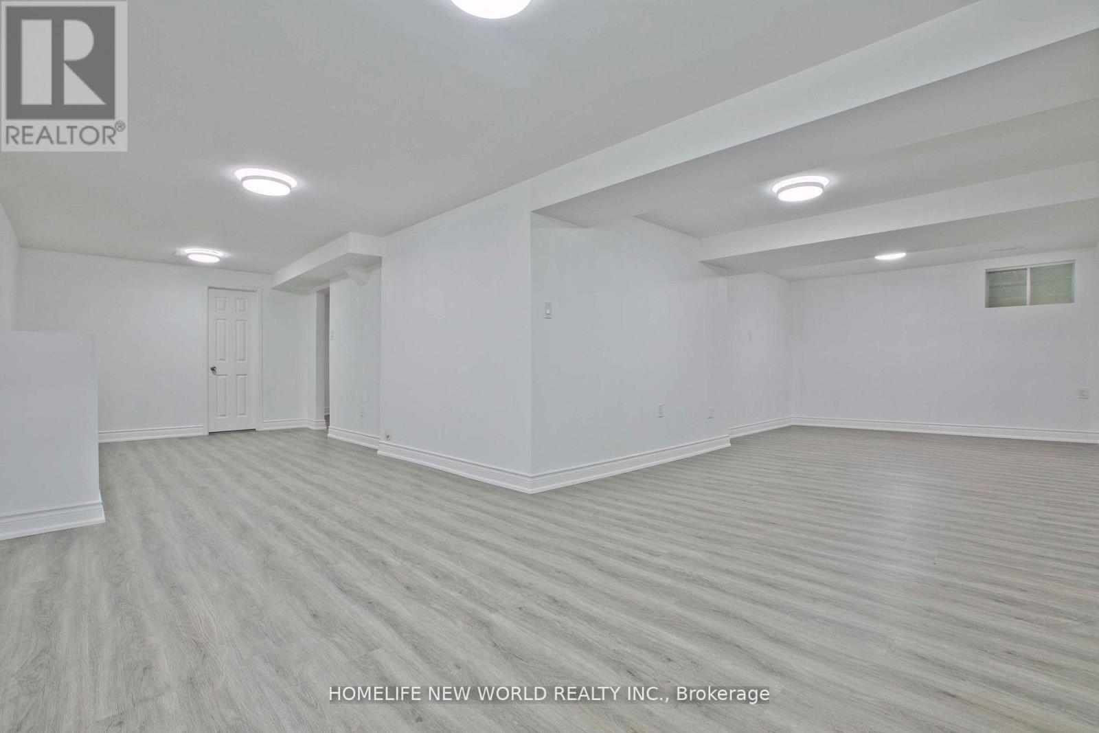 94 Weldrick Road E, Richmond Hill, Ontario  L4C 8T7 - Photo 30 - N12548364