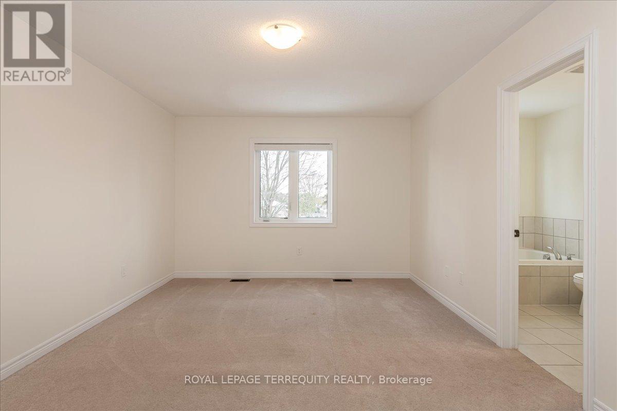 60 Greenwood Drive, Essa, Ontario  L0M 1B5 - Photo 14 - N12548368