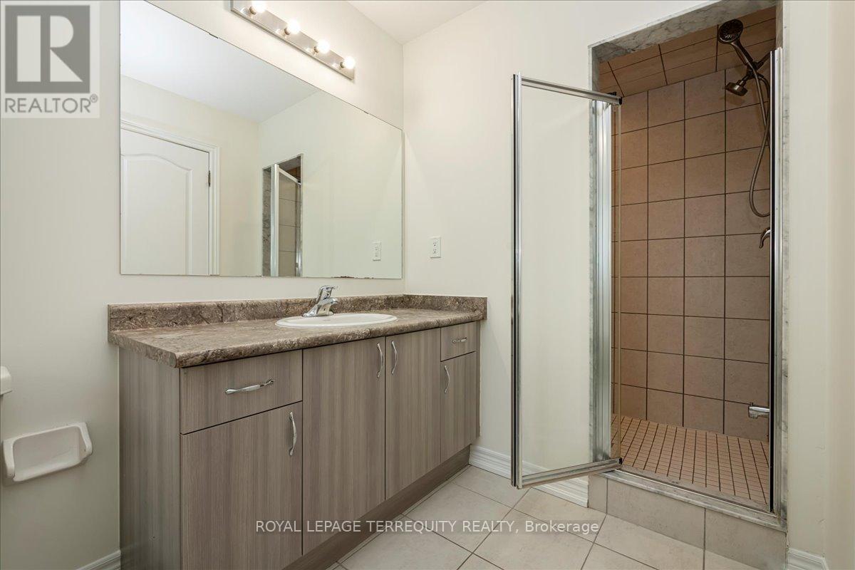 60 Greenwood Drive, Essa, Ontario  L0M 1B5 - Photo 16 - N12548368