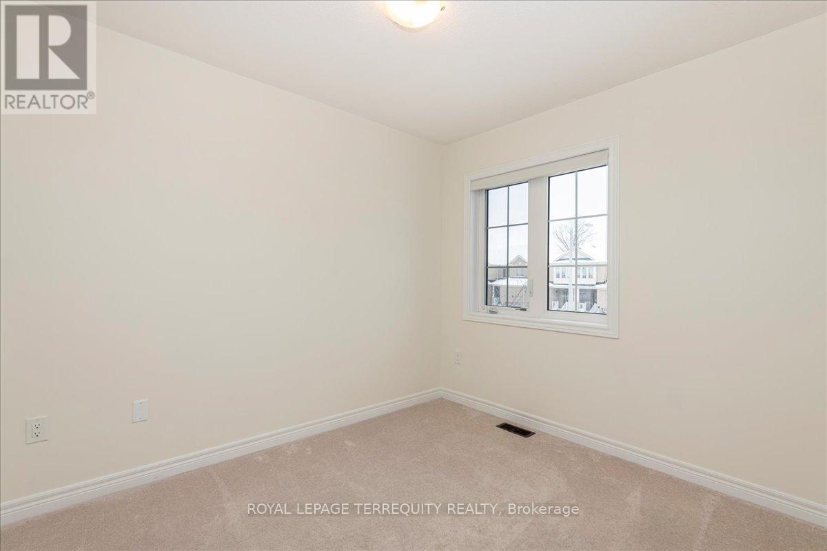 60 Greenwood Drive, Essa, Ontario  L0M 1B5 - Photo 18 - N12548368