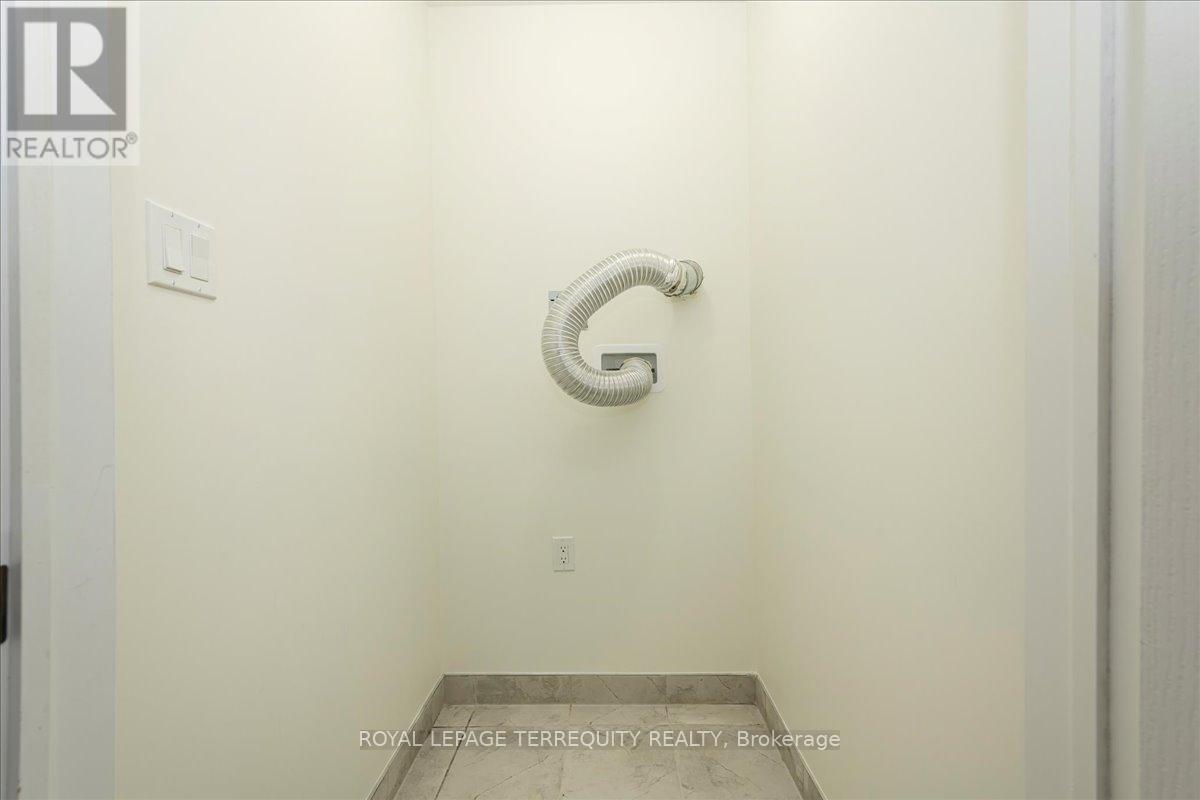 60 Greenwood Drive, Essa, Ontario  L0M 1B5 - Photo 21 - N12548368