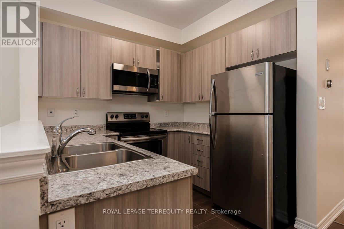 60 Greenwood Drive, Essa, Ontario  L0M 1B5 - Photo 6 - N12548368