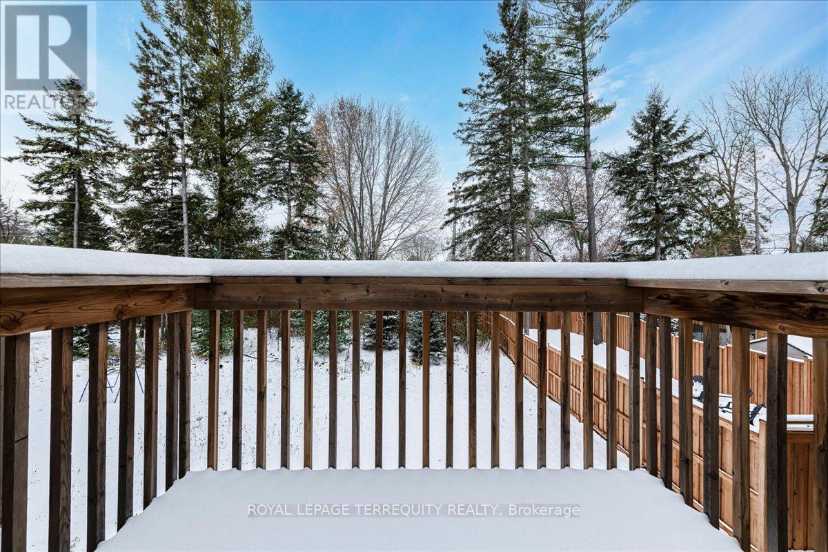 60 Greenwood Drive, Essa, Ontario  L0M 1B5 - Photo 9 - N12548368