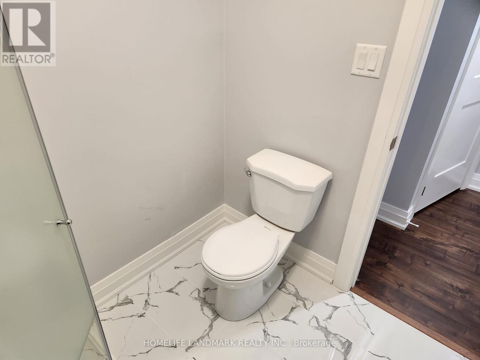 Unit # 2 - 452 D'arcy Street, Newmarket, Ontario  L3Y 1N1 - Photo 7 - N12548384