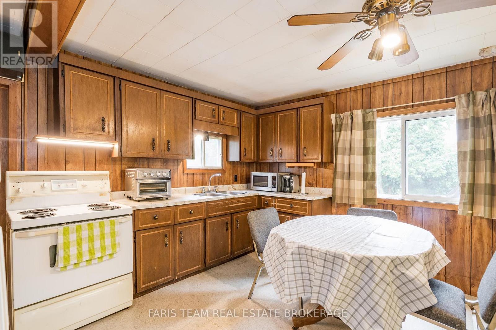 13 Arthur Street, Collingwood, Ontario  L9Y 3Z1 - Photo 8 - S12548346