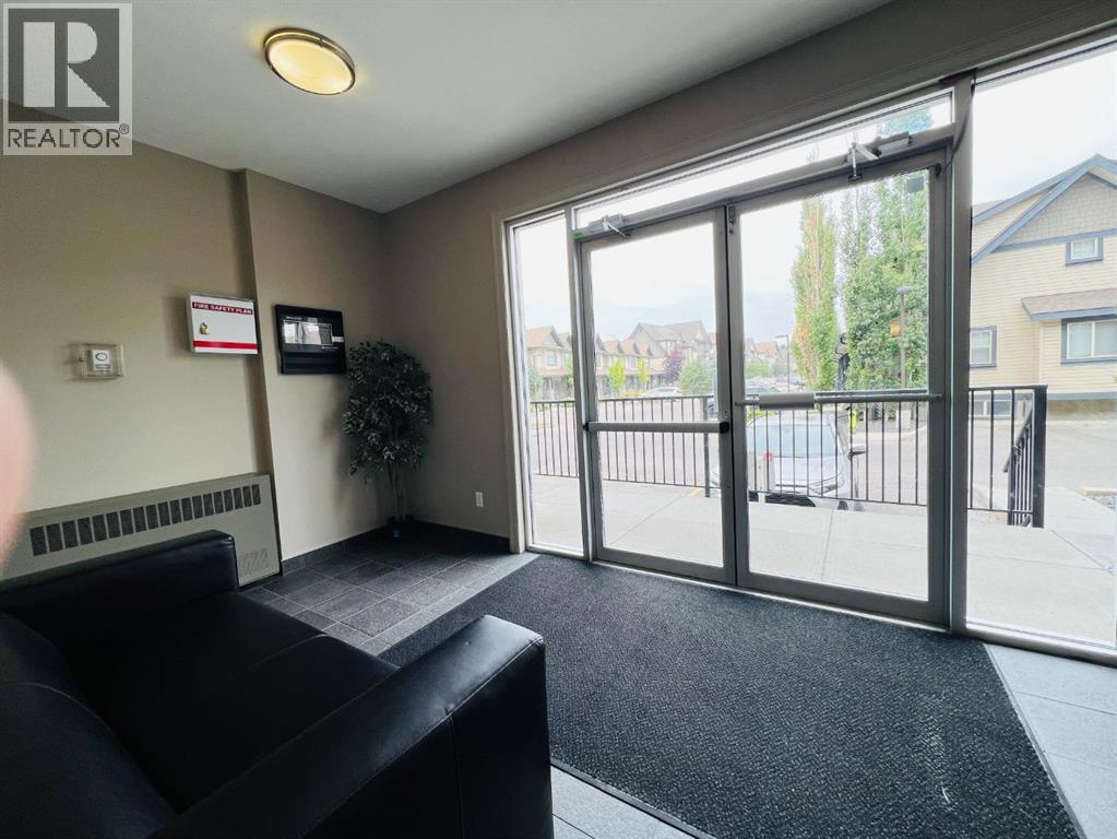 312, 117 Copperpond Common Se, Calgary, Alberta T2Z 5E2 - Photo 15 - A2264773