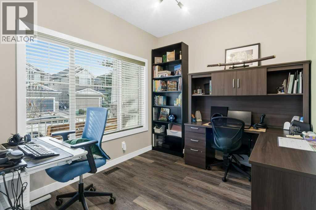 32 Royal Birch Park Nw, Calgary, Alberta  T3G 0B8 - Photo 3 - A2270341