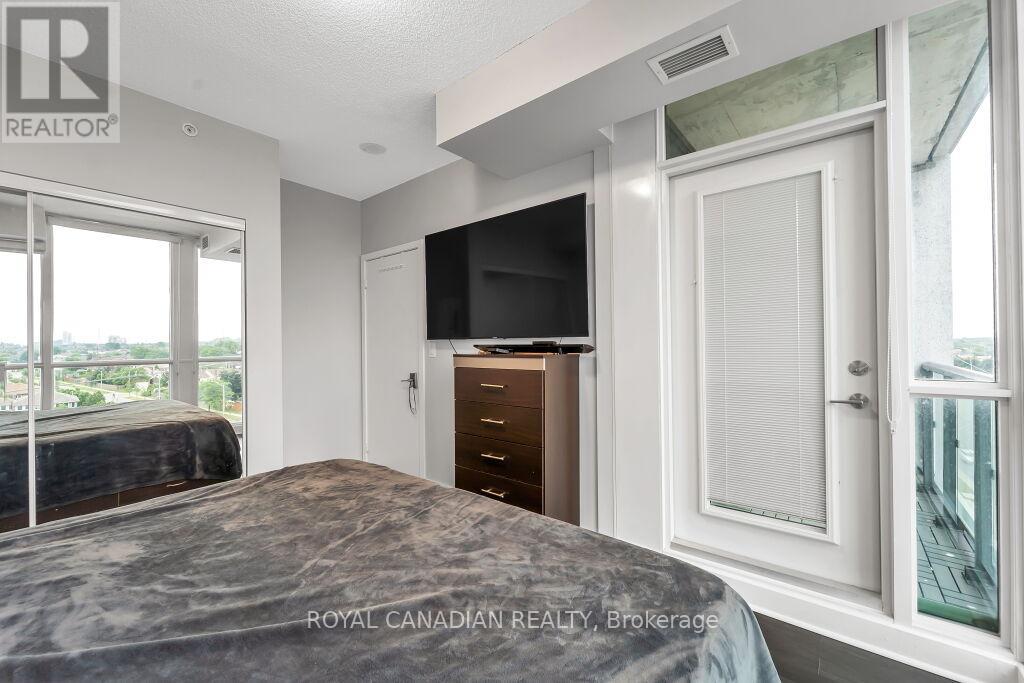 610 - 3985 Grand Park Drive, Mississauga, Ontario  L5B 0H8 - Photo 2 - W12548308