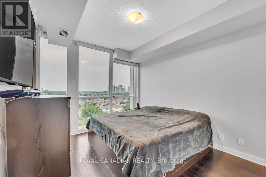 610 - 3985 Grand Park Drive, Mississauga, Ontario  L5B 0H8 - Photo 5 - W12548308