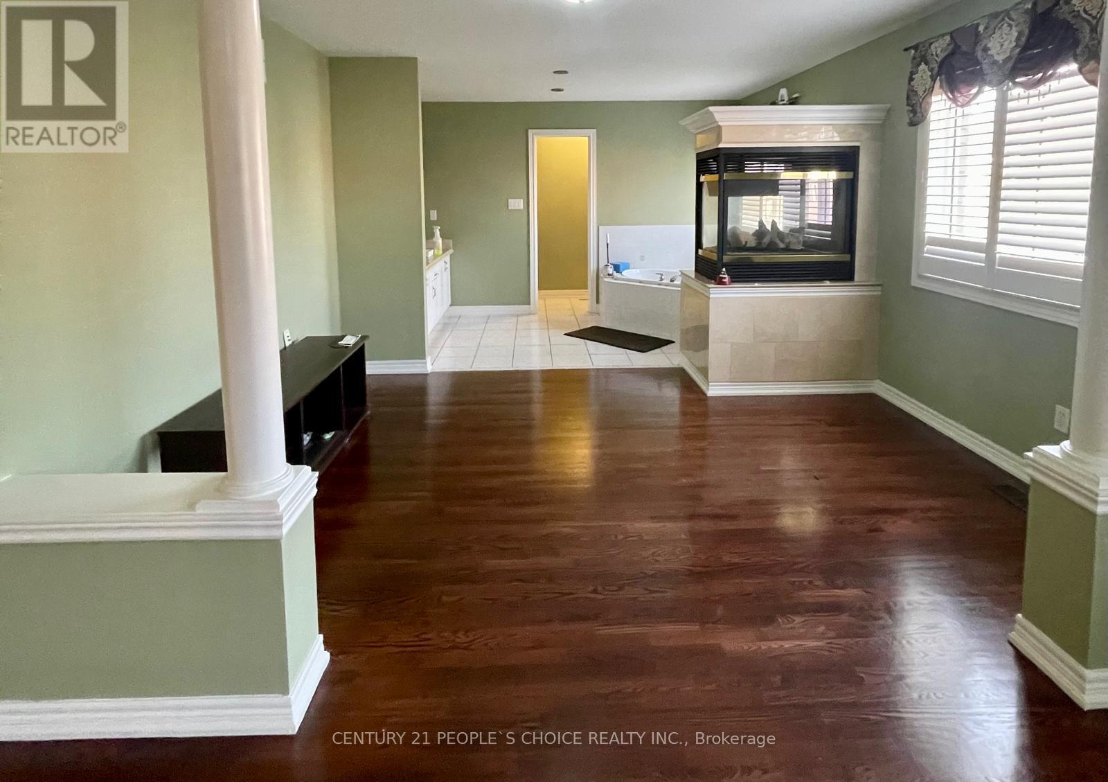 215 Edenbrook Hill Drive, Brampton, Ontario  L7A 2V4 - Photo 18 - W12548312