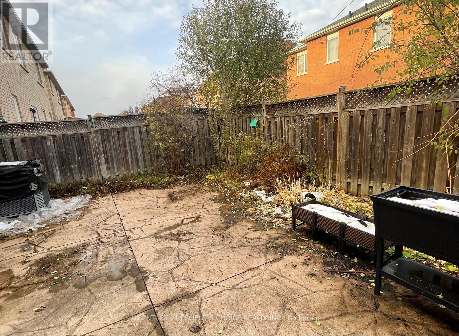 215 Edenbrook Hill Drive, Brampton, Ontario  L7A 2V4 - Photo 23 - W12548312