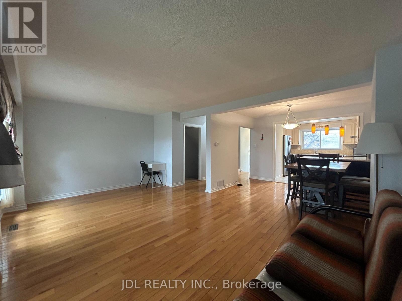 135 Corinthian Blvd Boulevard, Toronto, Ontario M1W 1H9 - Photo 5 - E12408324