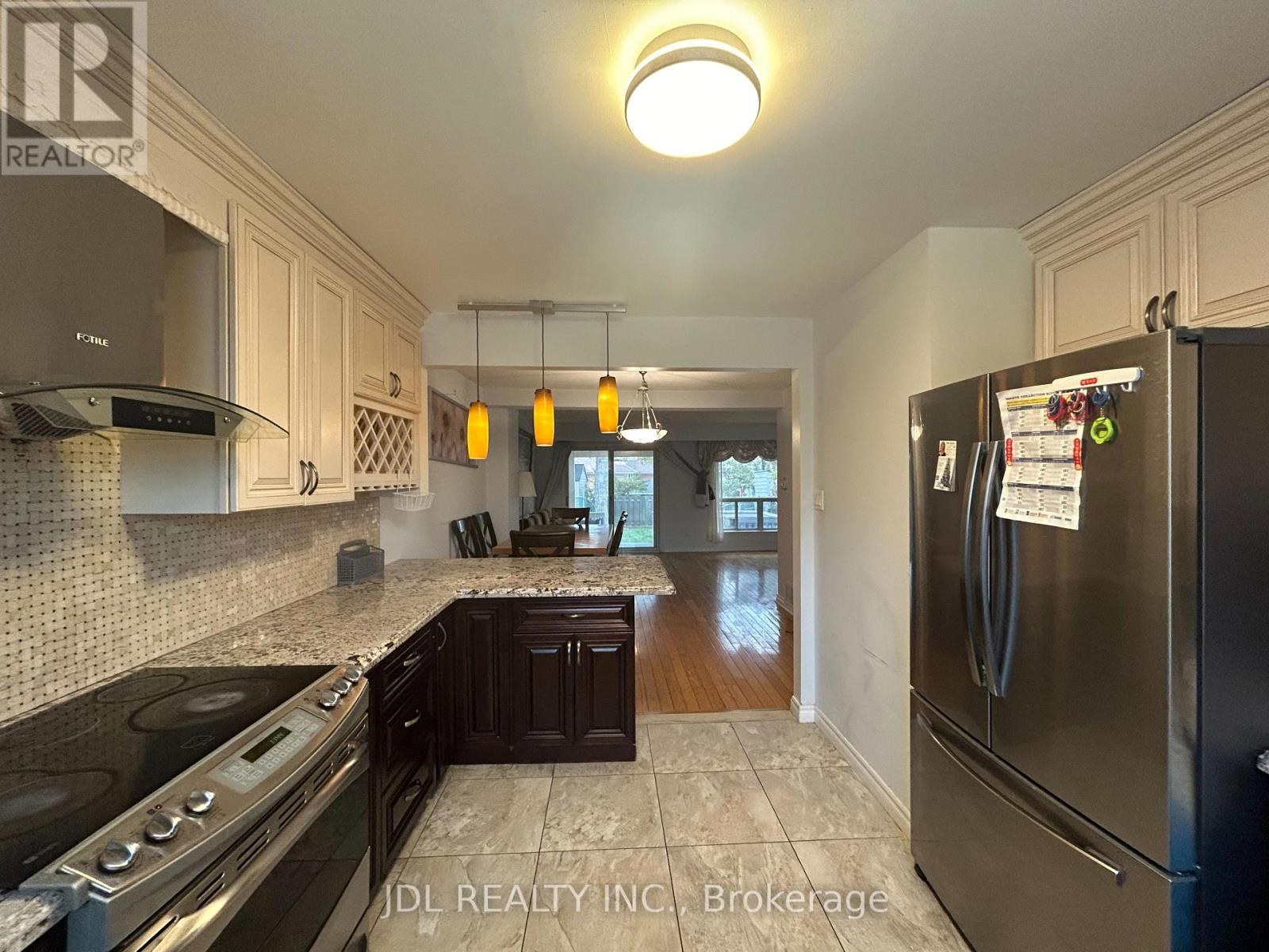 135 Corinthian Blvd Boulevard, Toronto, Ontario M1W 1H9 - Photo 3 - E12408324