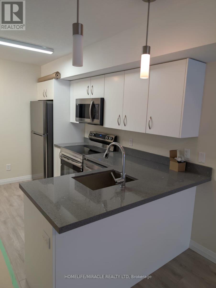 C23 - 350 Fisher Mills Road, Cambridge, Ontario  N3C 4N5 - Photo 3 - X12548324