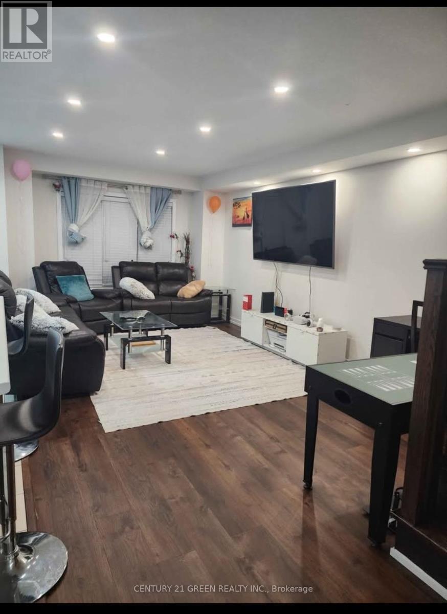 55 Prestwick Street, Hamilton, Ontario  L6J 0K6 - Photo 2 - X12548342