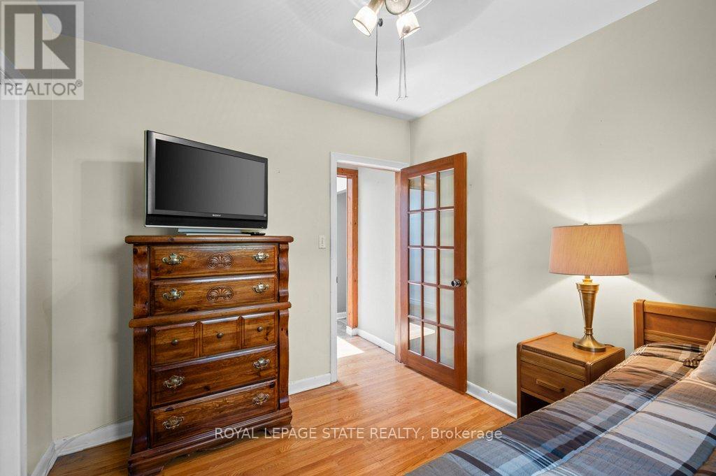 109 West 31st Street, Hamilton, Ontario  L9C 5E8 - Photo 18 - X12548362