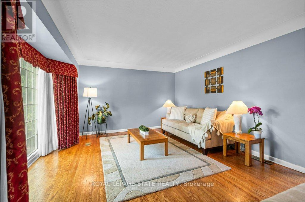 109 West 31st Street, Hamilton, Ontario  L9C 5E8 - Photo 5 - X12548362