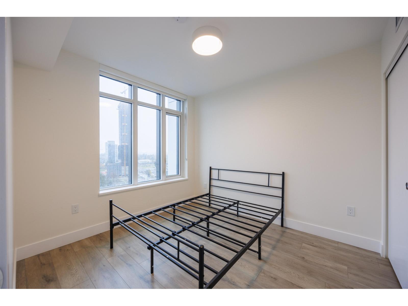 1204 10428 Whalley Boulevard, Surrey, British Columbia V3T 0W2 - Photo 15 - R3066817