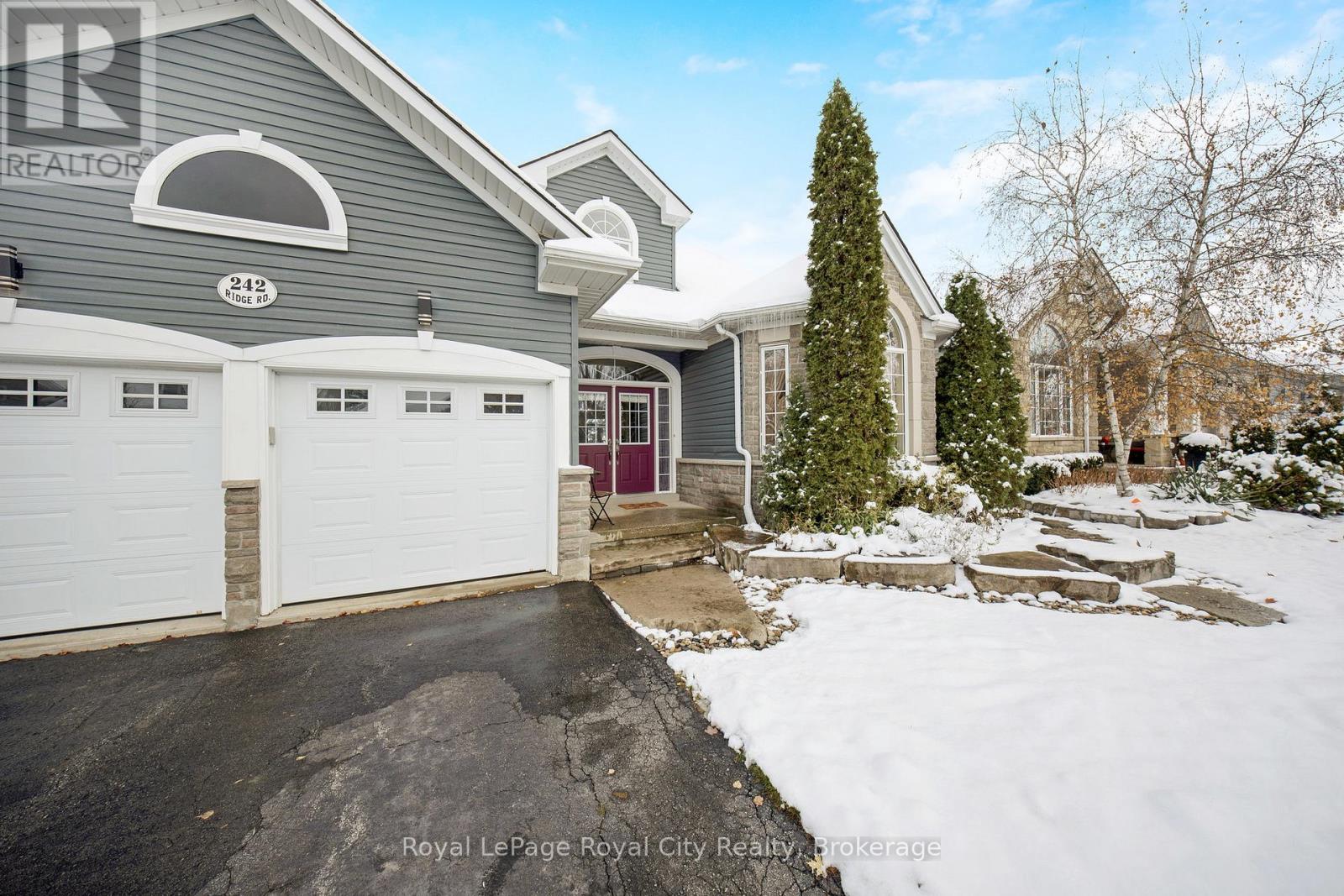 242 Ridge Road, Guelph/eramosa, Ontario N0B 2K0 - Photo 5 - X12540224