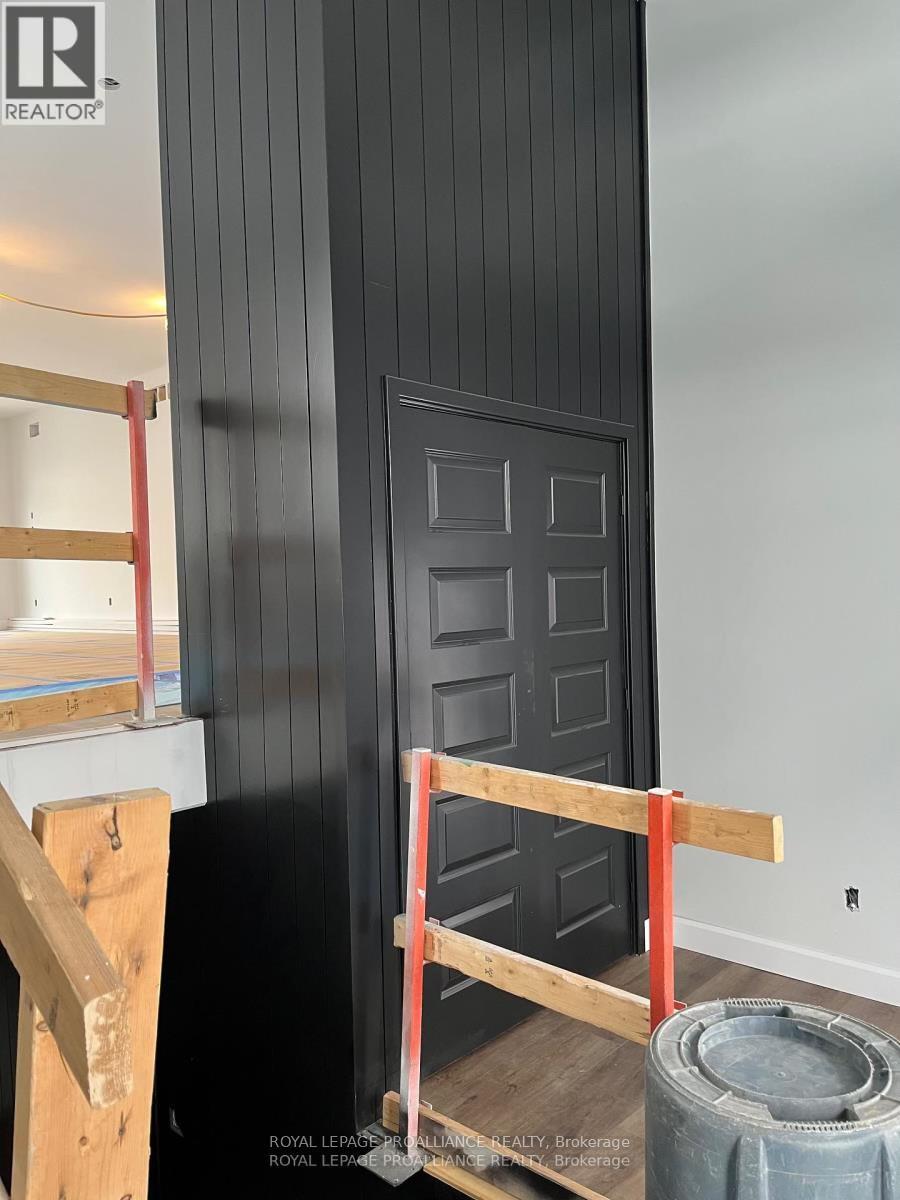 27 Schmidt Way, Quinte West, Ontario K8V 0L5 - Photo 7 - X12470102