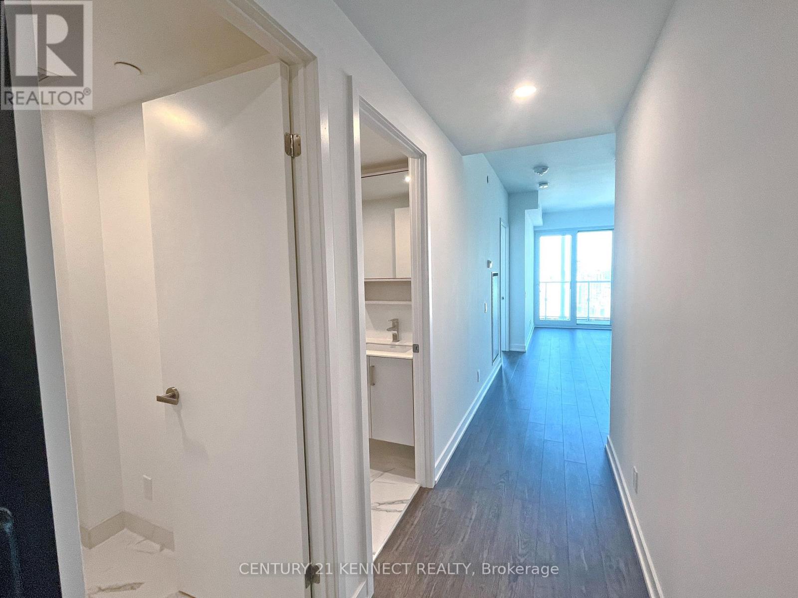 4815 - 88 Queen Street E, Toronto, Ontario  M5C 0B6 - Photo 6 - C12545426