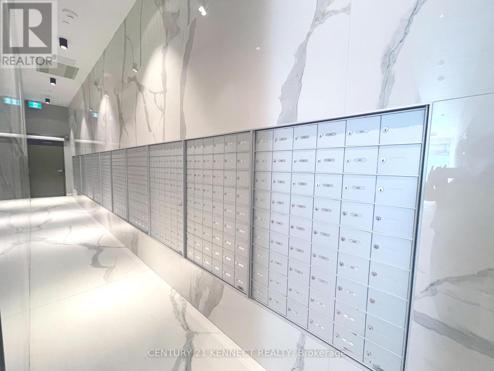 4815 - 88 Queen Street E, Toronto, Ontario  M5C 0B6 - Photo 4 - C12545426