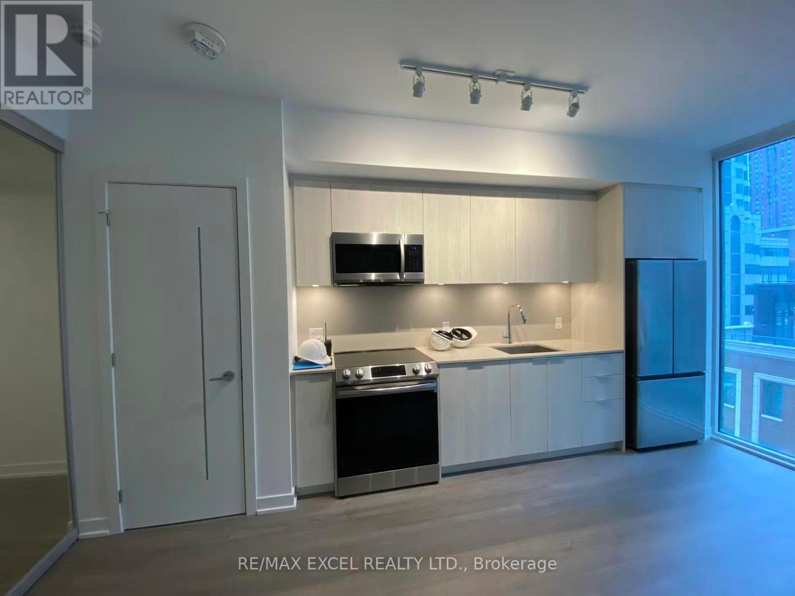 606 - 357 King Street W, Toronto, Ontario  M5V 1K1 - Photo 2 - C12548402