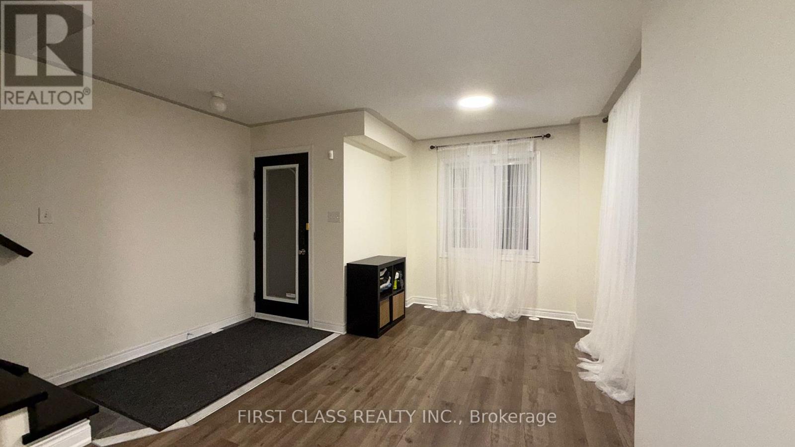 2666 Bur Oak Avenue, Markham, Ontario  L6B 1J1 - Photo 2 - N12548398