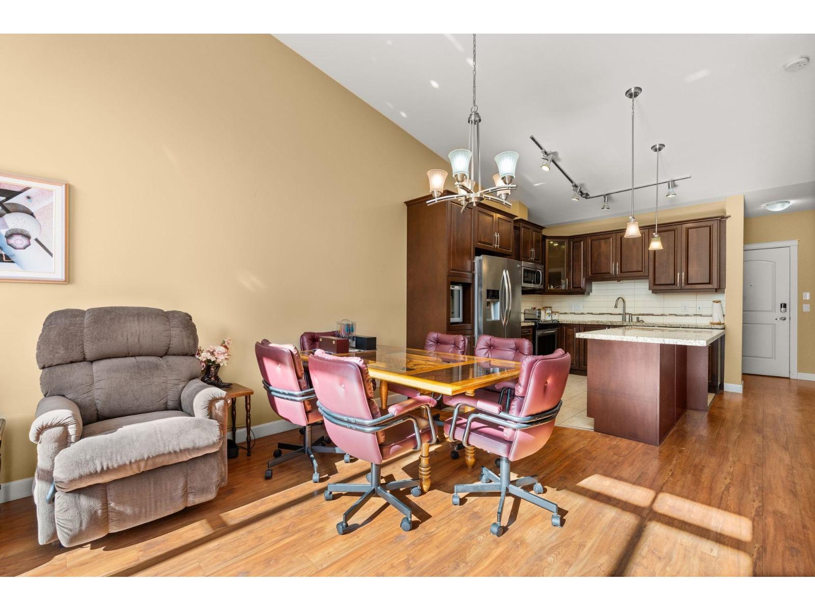 568 8258 207a Street, Langley, British Columbia  V2Y 0N4 - Photo 9 - R3067620