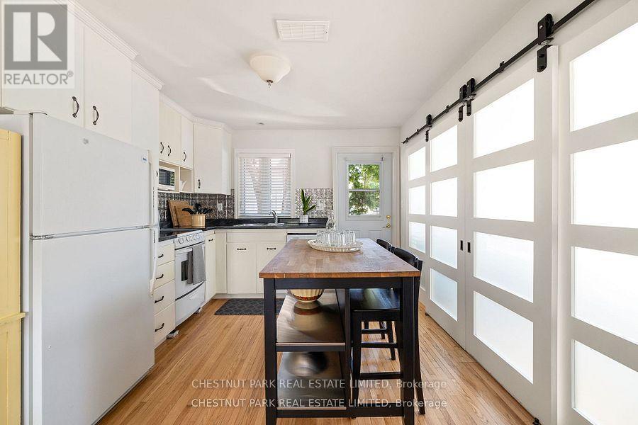 26 East Street, Prince Edward County, Ontario  K0K 2T0 - Photo 15 - X12548436