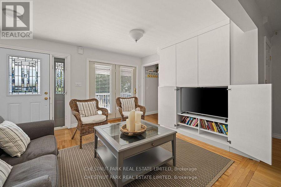 26 East Street, Prince Edward County, Ontario  K0K 2T0 - Photo 7 - X12548436