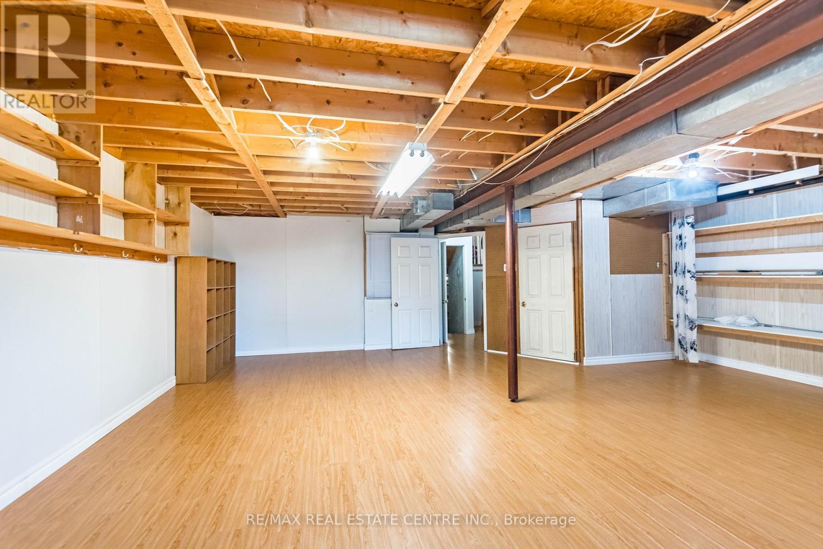 665 Dinsmore Court, Mississauga, Ontario  L5R 3G4 - Photo 28 - W12546464