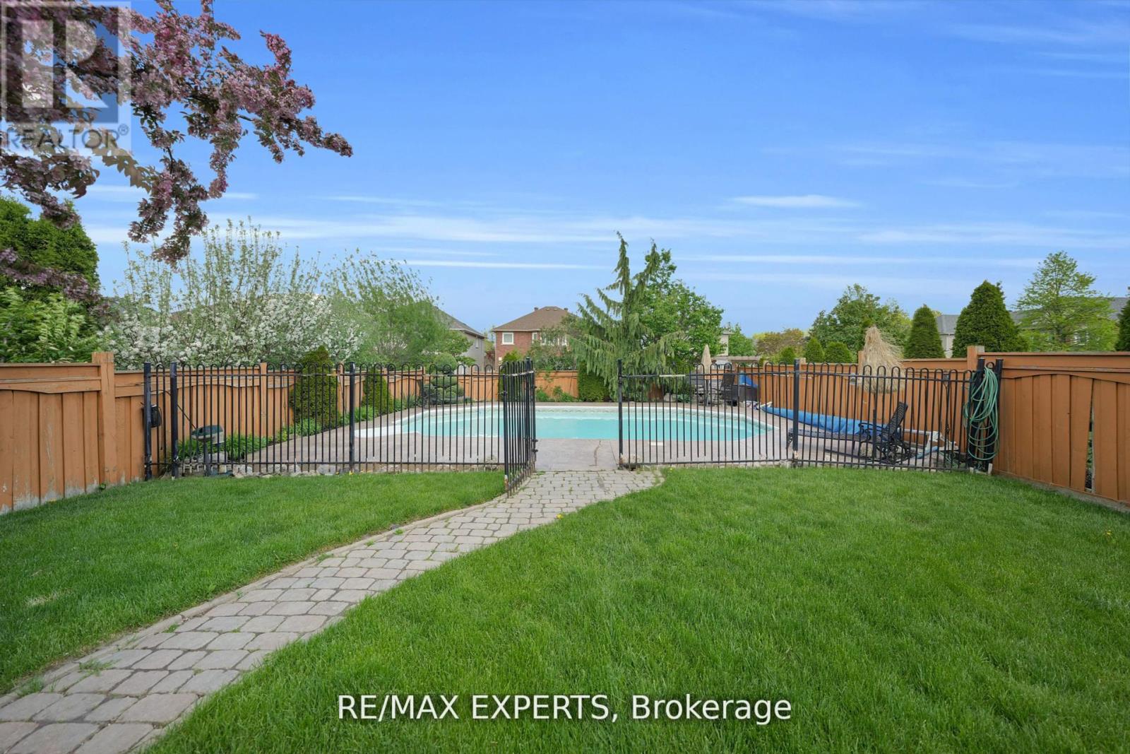 36 Country Stroll Crescent, Caledon, Ontario  L7E 2H4 - Photo 45 - W12548400