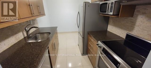 608 - 65 Southport Street, Toronto, Ontario  M6S 3N6 - Photo 5 - W12548404