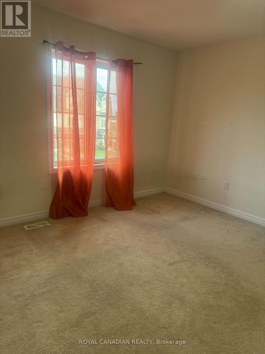 Upper - 407 Linden Drive, Cambridge, Ontario N3H 0C2 - Photo 7 - X12455409