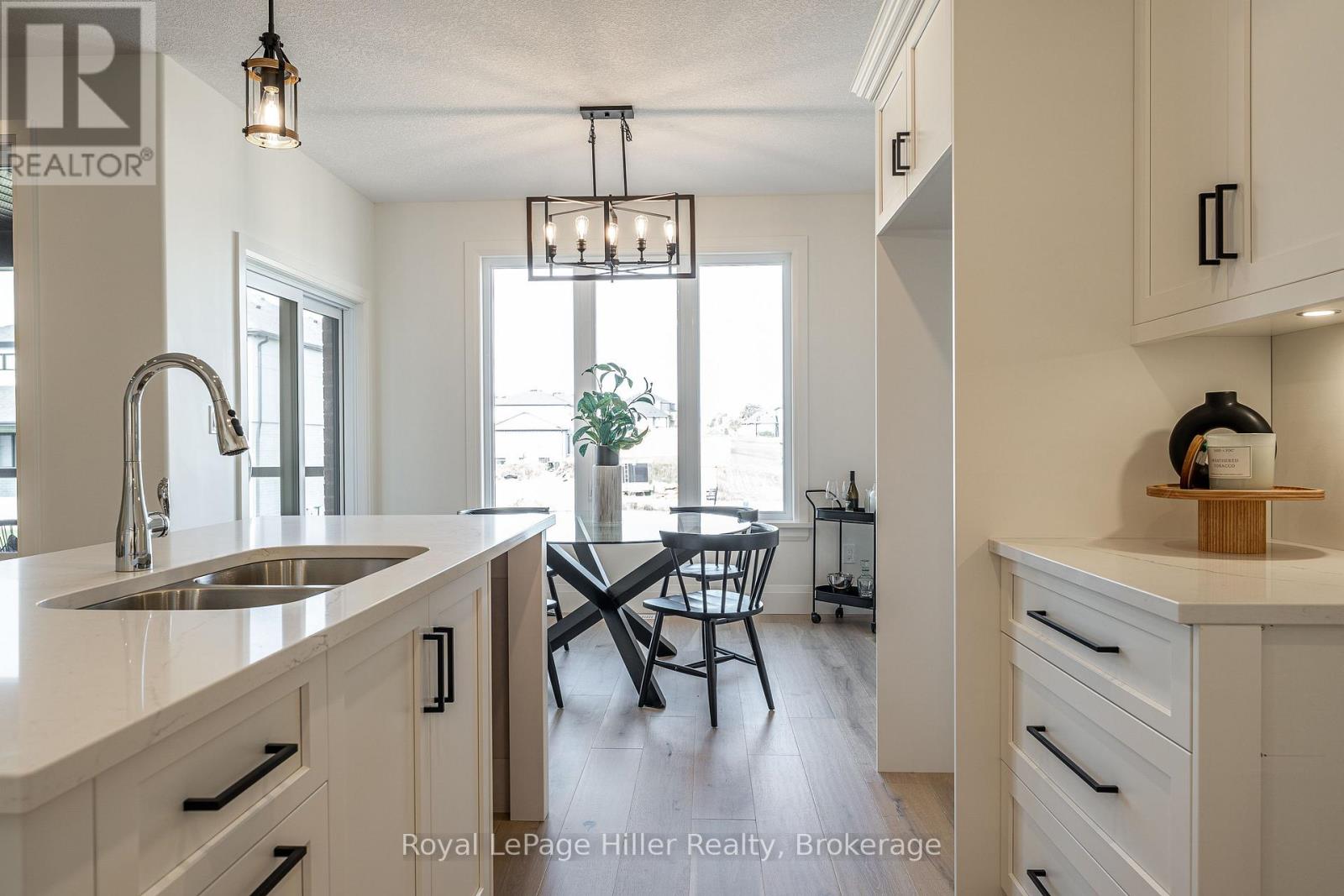 25 Avery Place, Perth East, Ontario  N0K 1M0 - Photo 21 - X12406202