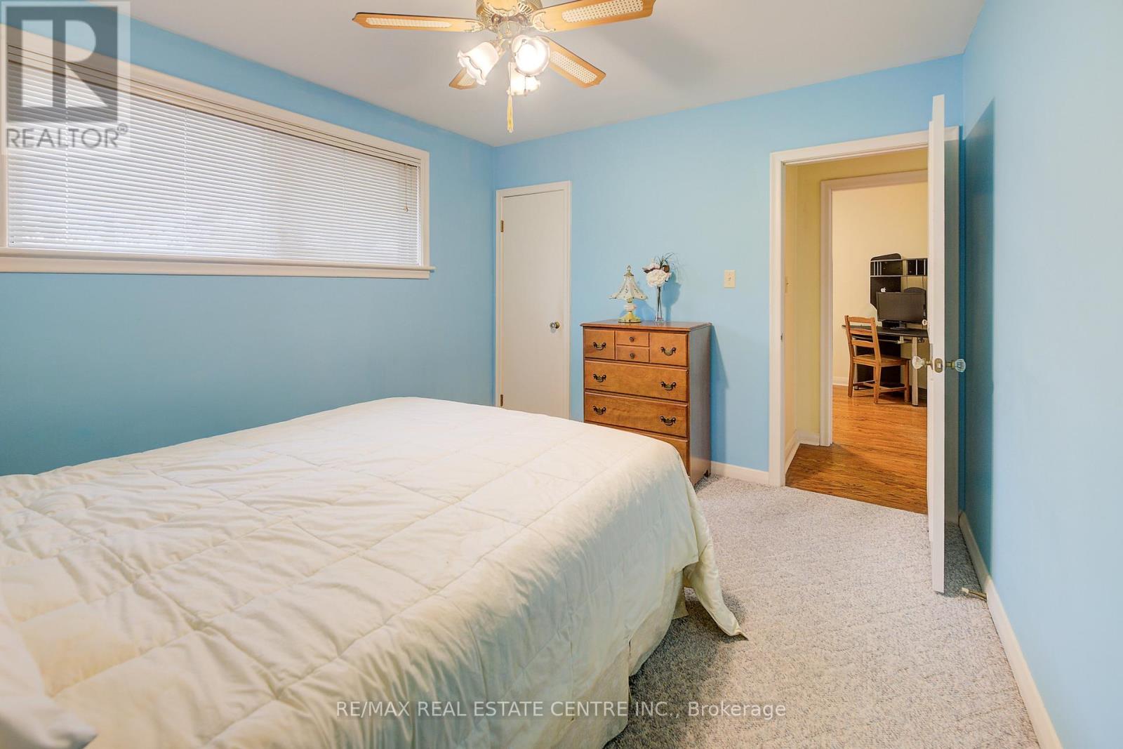 170 Fernwood Crescent, Hamilton, Ontario L8T 3L4 - Photo 14 - X12548390