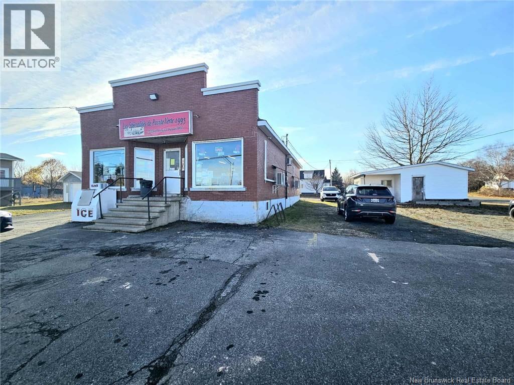 396 Principale, Pointe-Verte, New Brunswick  E8J 2Y6 - Photo 3 - NB130090