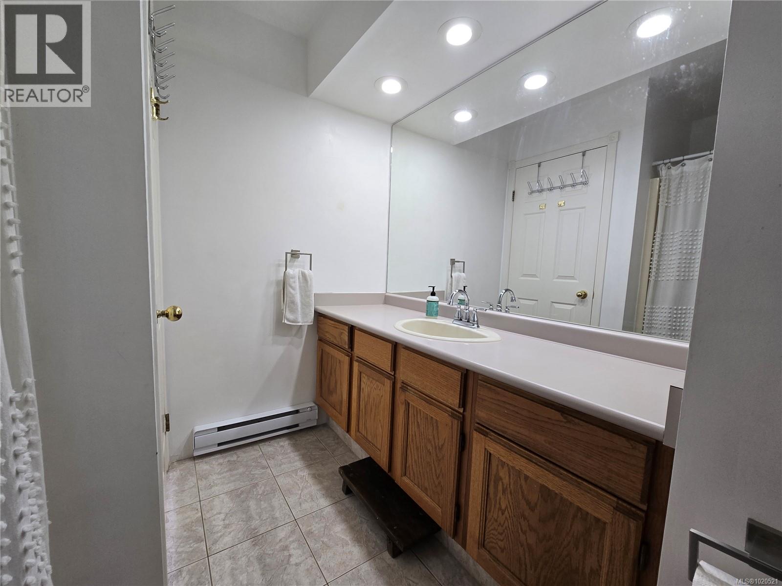 11 8805 Central St, Port Hardy, British Columbia V0N 2P0 - Photo 37 - 1020521