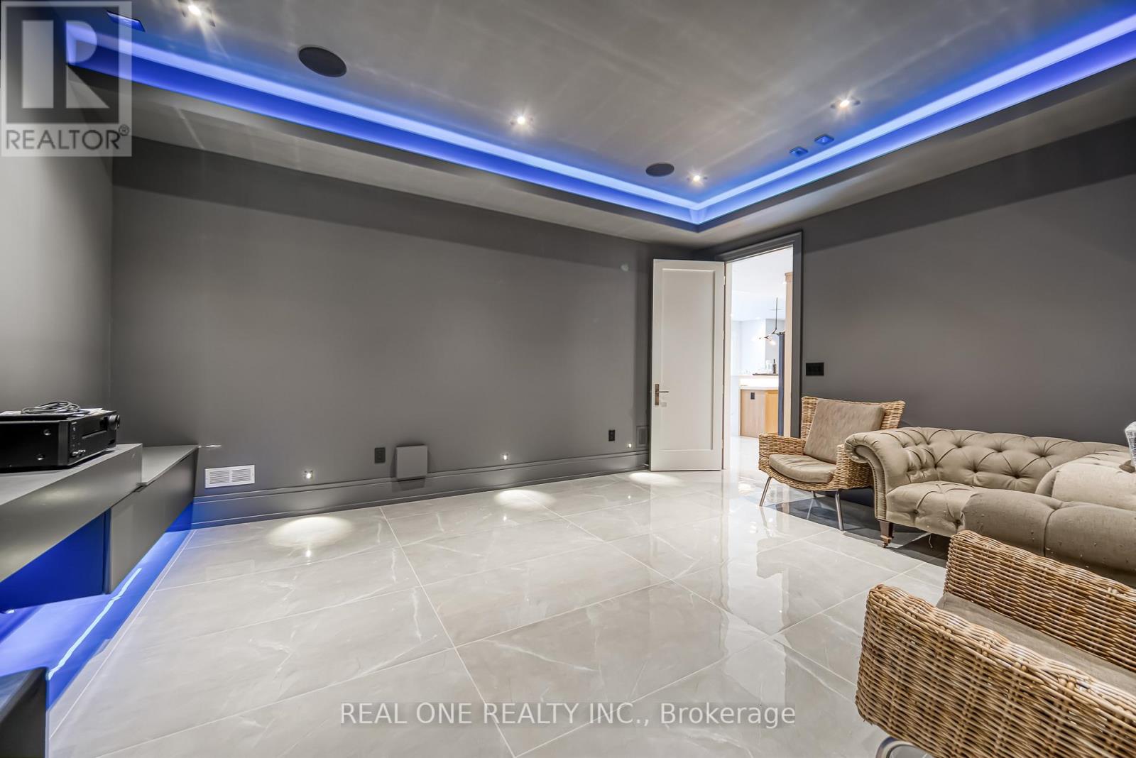 18 Aneta Circle, Toronto, Ontario M2M 3J2 - Photo 44 - C12542128