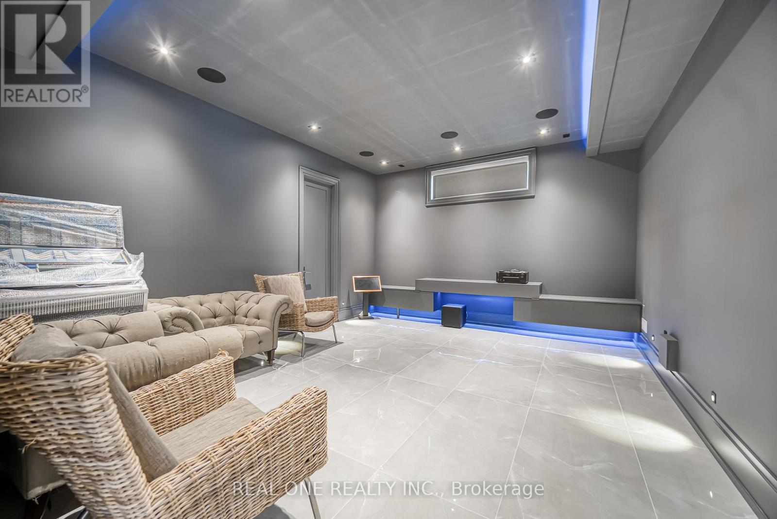 18 Aneta Circle, Toronto, Ontario M2M 3J2 - Photo 46 - C12542128