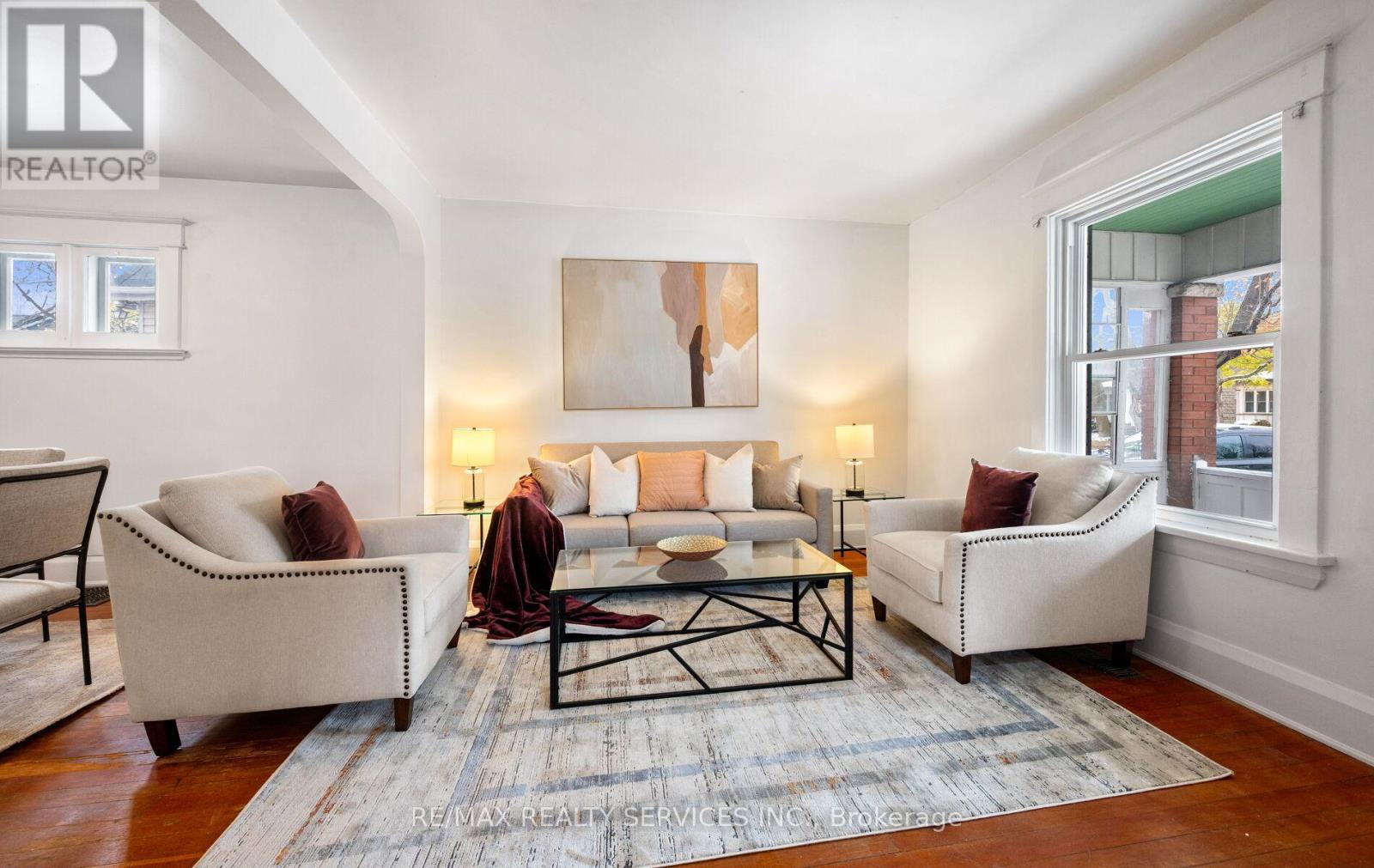 97 Mill Street N, Brampton, Ontario L6X 1T7 - Photo 10 - W12537096