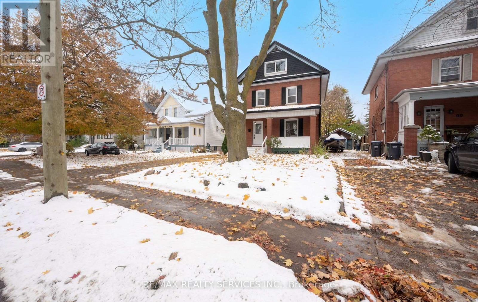 97 Mill Street N, Brampton, Ontario L6X 1T7 - Photo 4 - W12537096