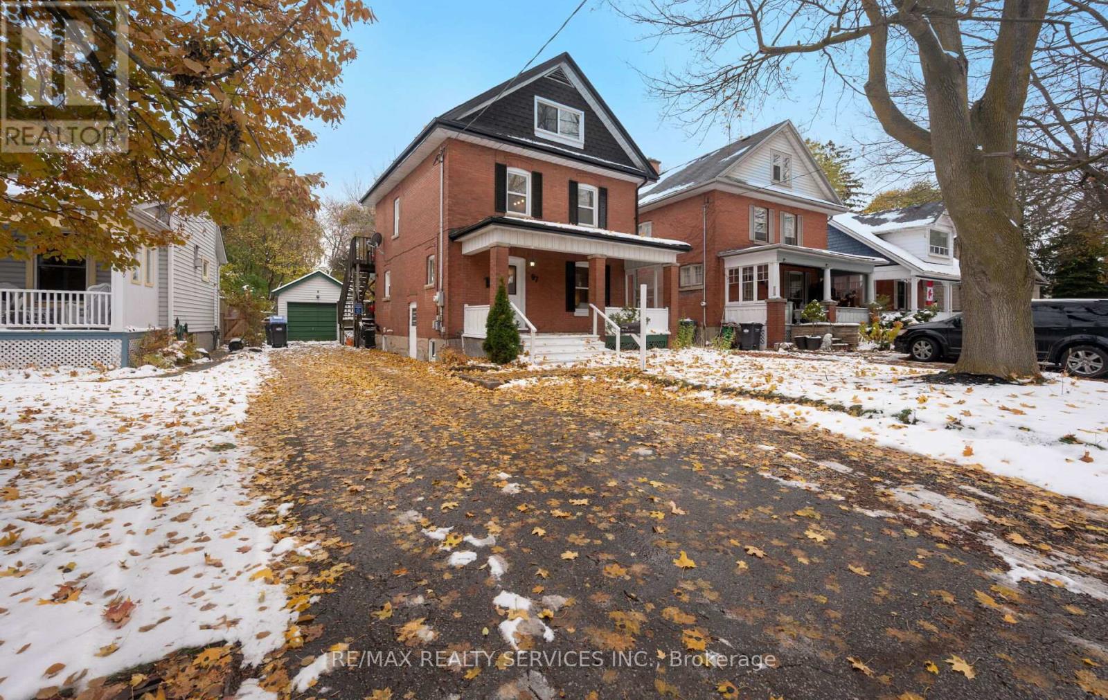 97 Mill Street N, Brampton, Ontario L6X 1T7 - Photo 2 - W12537096