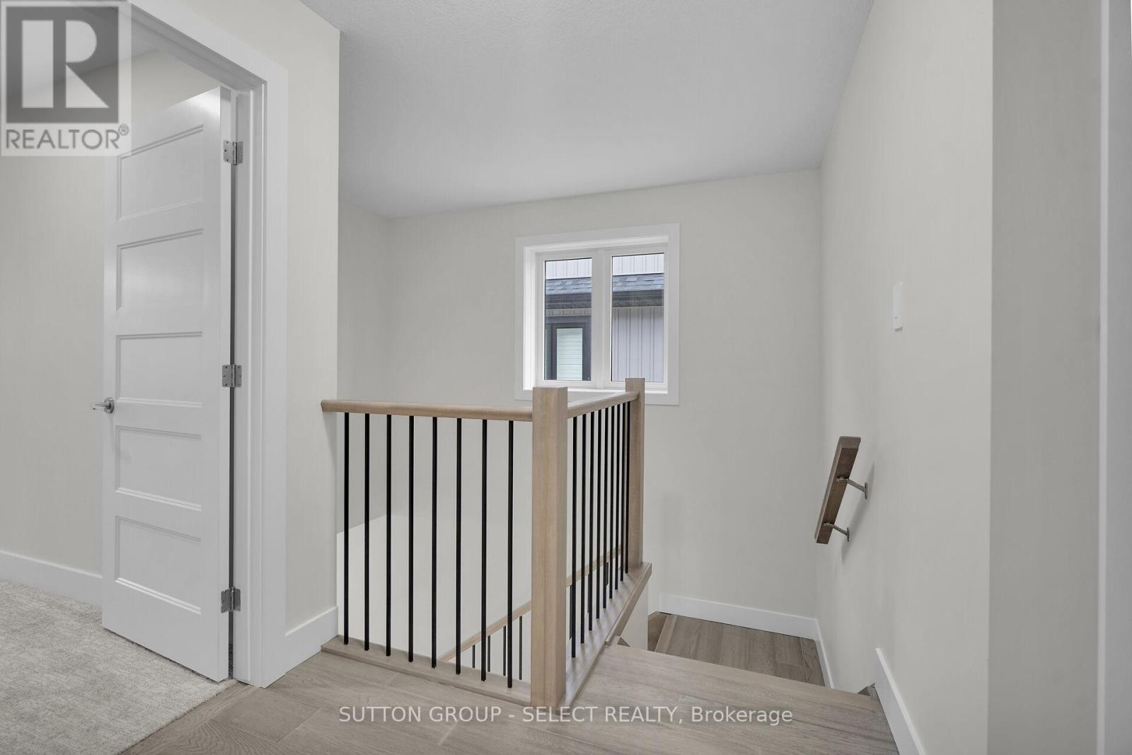 17 - 7966 Fallon Drive, Lucan Biddulph, Ontario  N0M 1V0 - Photo 18 - X12532668