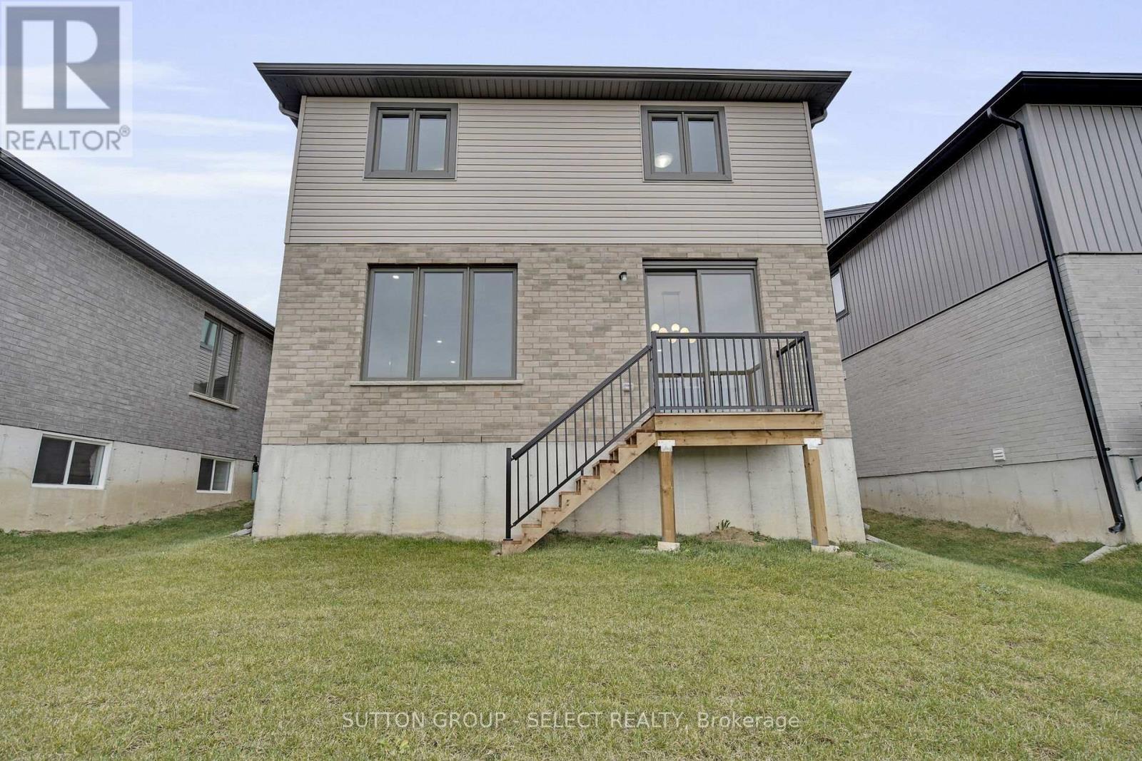 17 - 7966 Fallon Drive, Lucan Biddulph, Ontario  N0M 1V0 - Photo 38 - X12532668