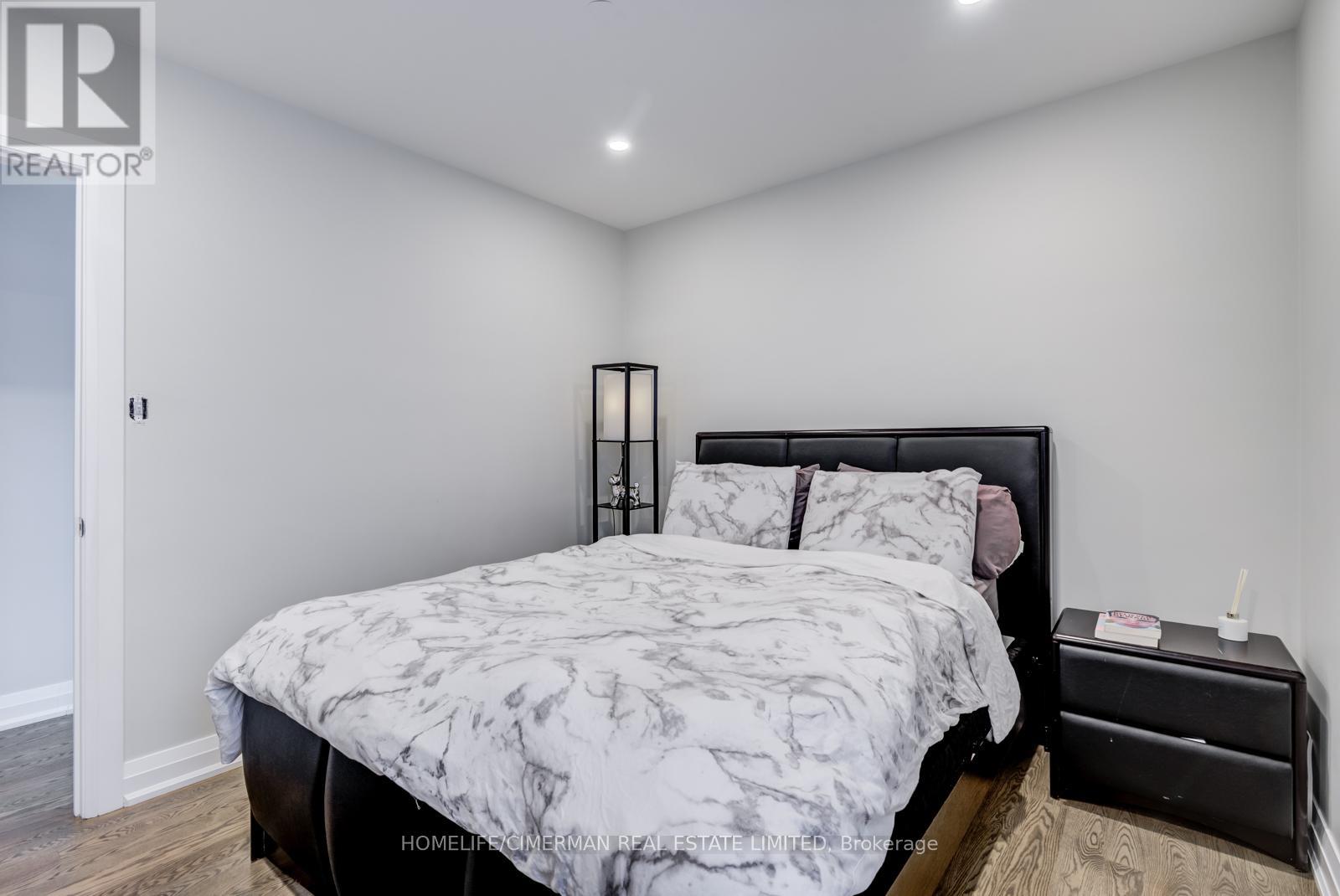 Main - 618 Winona Drive, Toronto, Ontario  M6C 3V4 - Photo 11 - C12548472