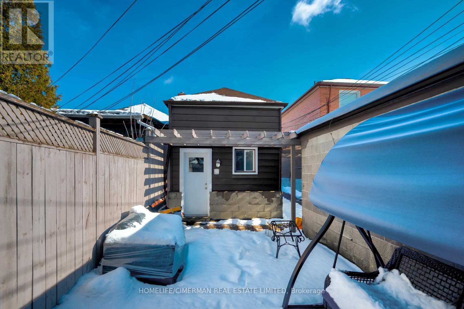 Main - 618 Winona Drive, Toronto, Ontario  M6C 3V4 - Photo 21 - C12548472