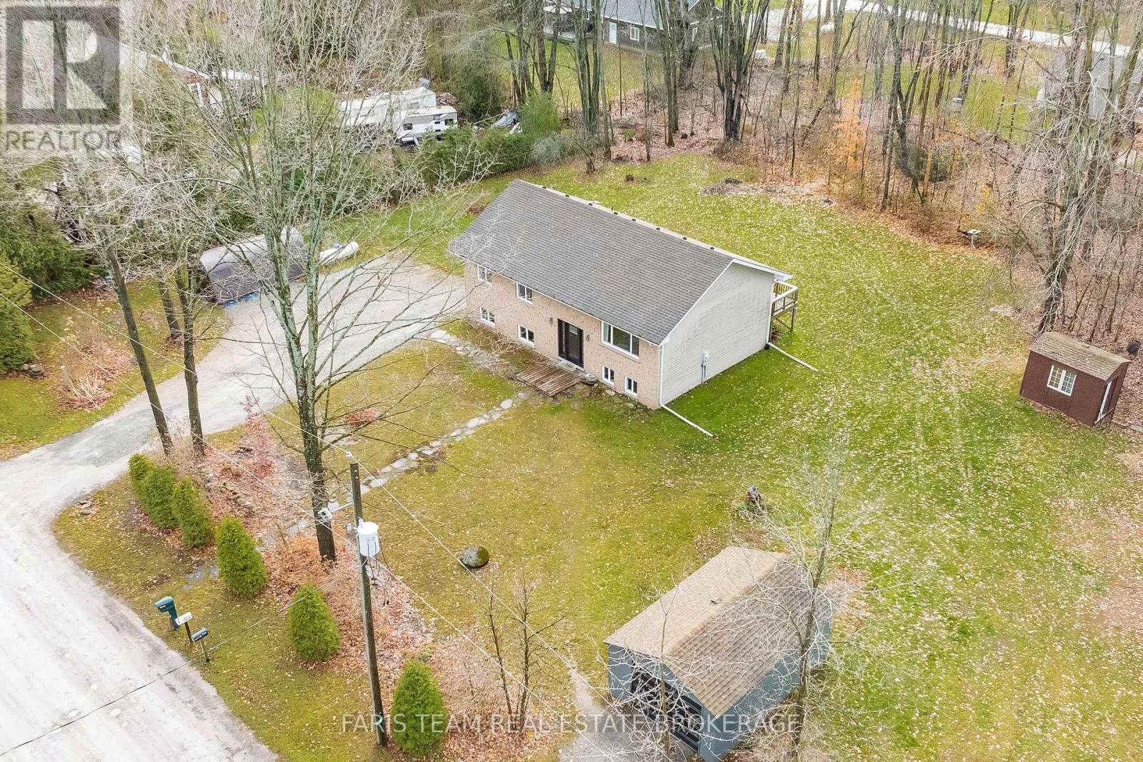 3576 Peter Street, Ramara, Ontario  L0K 1B0 - Photo 2 - S12548434