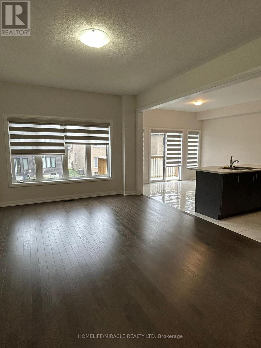 11 Federica Crescent W, Wasaga Beach, Ontario  L9Z 0N5 - Photo 3 - S12548456